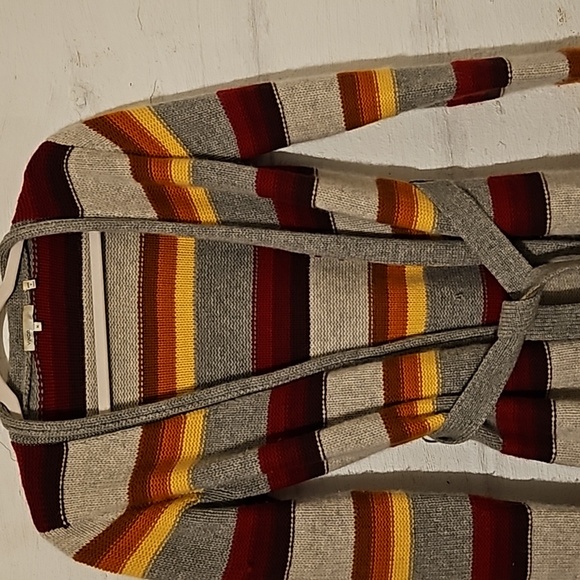 Sweater - Picture 1 of 1